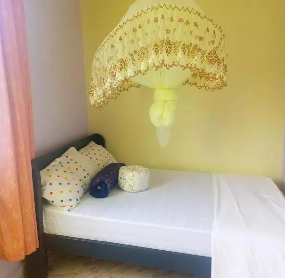 پانسیون Crown Villa Homes Shanzu