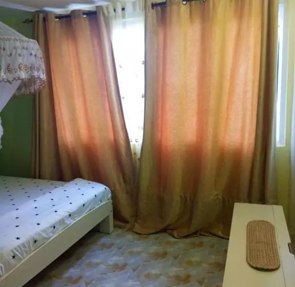 پانسیون Crown Villa Homes Shanzu