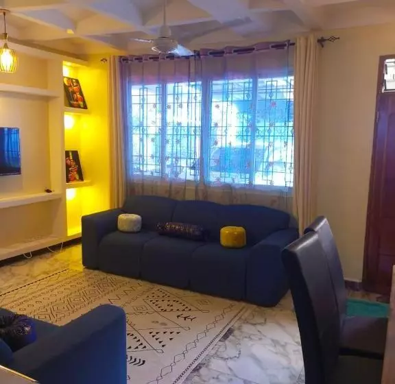 پانسیون Crown Villa Homes Shanzu
