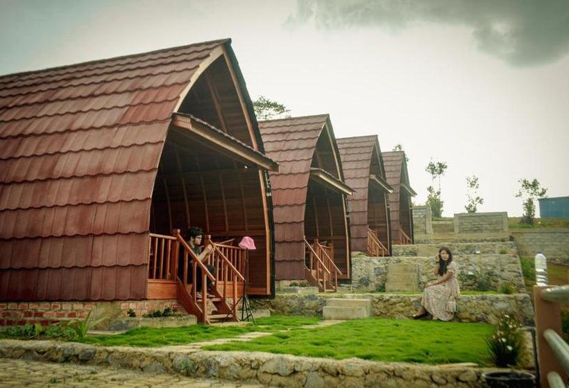 אתר נופש The Hills Kerinci