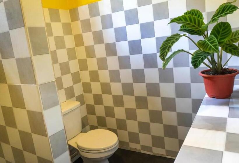 هاستل La Casa De Jardin