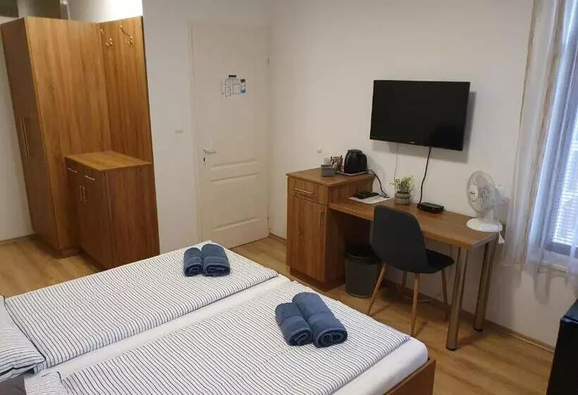 Aamiaismajoitus (B&B) Citylife Rooms