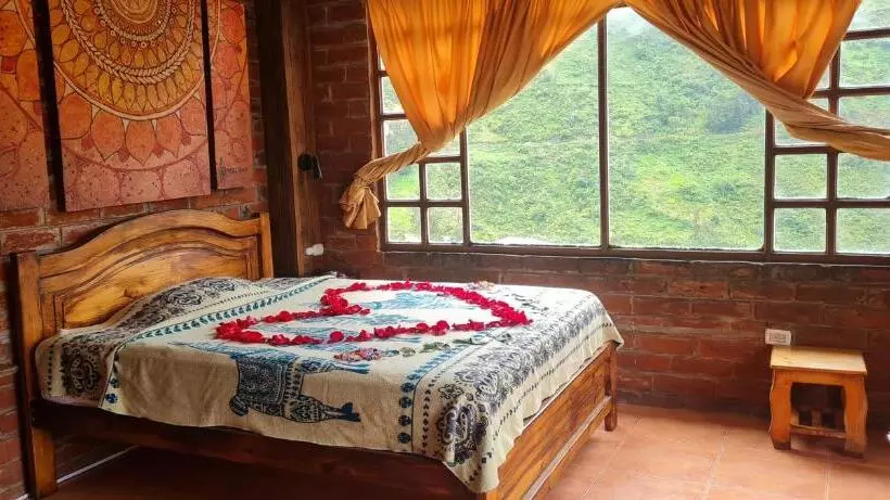 Aamiaismajoitus (B&B) Pineal Hampi Huasi