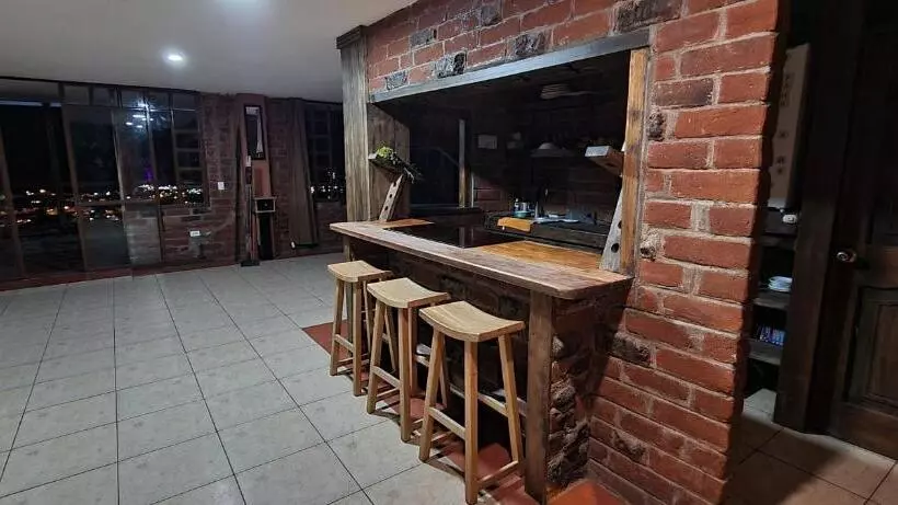 Aamiaismajoitus (B&B) Pineal Hampi Huasi
