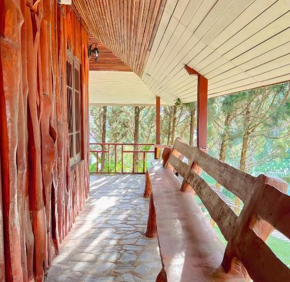 Hotel เนริสารีสอร์ท เขาค้อ