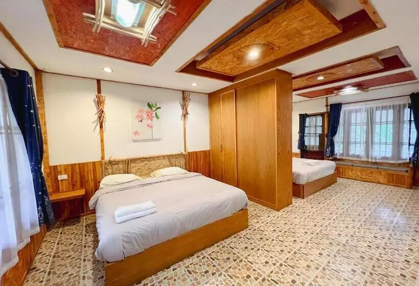 Hotelli เนริสารีสอร์ท เขาค้อ