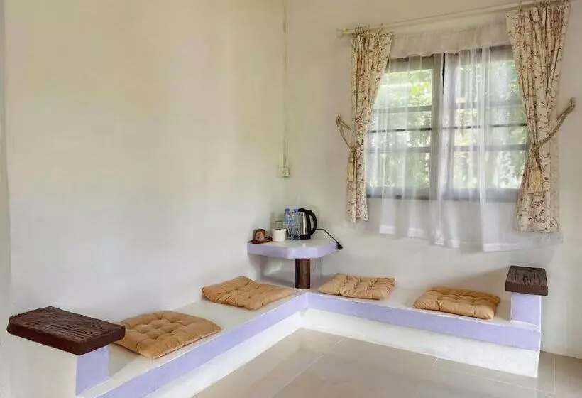 Hotelli เนริสารีสอร์ท เขาค้อ