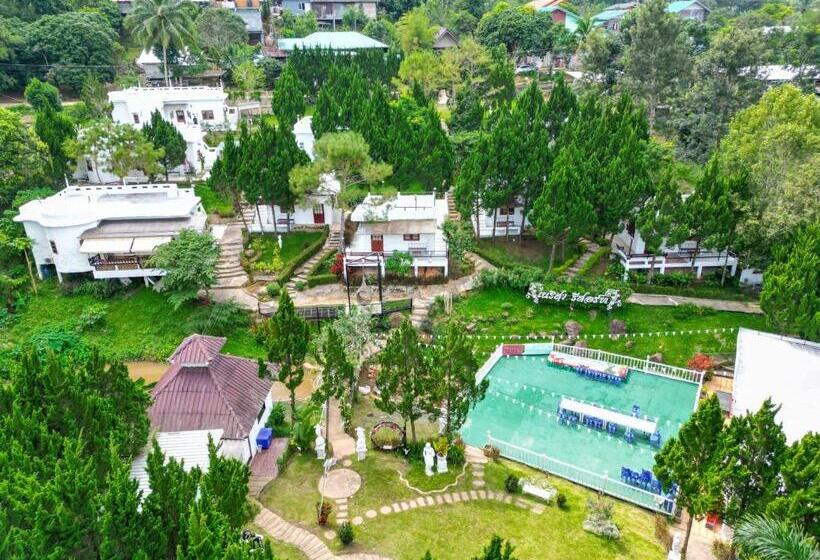 Hotel เนริสารีสอร์ท เขาค้อ