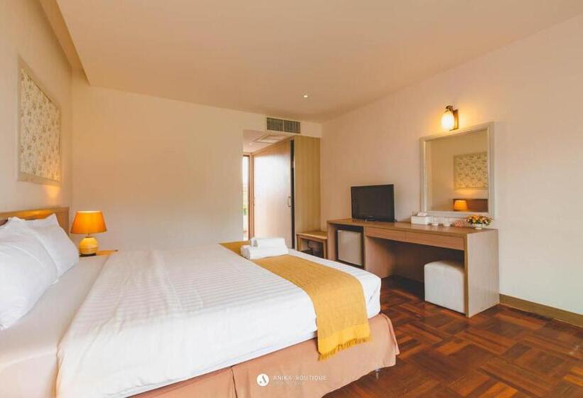 Hotel Anika Boutique   อัณณิกา บูทีค