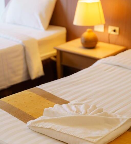 Hotel Anika Boutique   อัณณิกา บูทีค