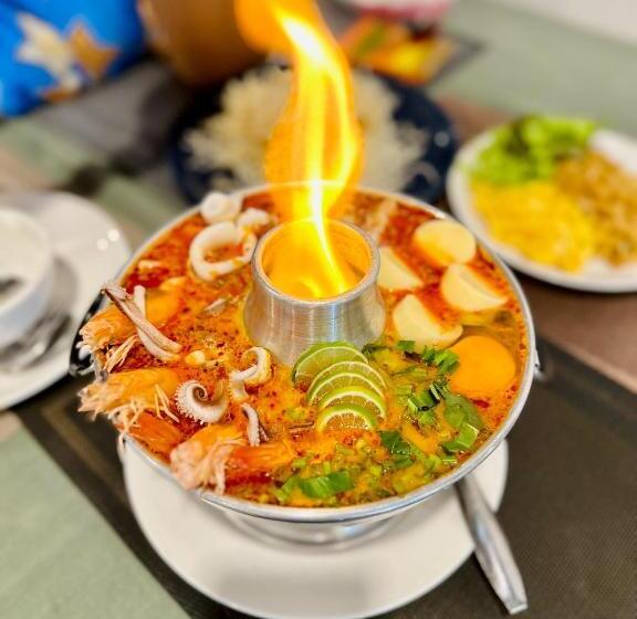 Hotel Anika Boutique   อัณณิกา บูทีค