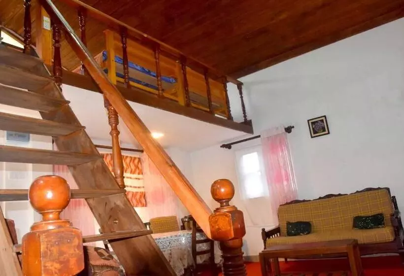 Hotelli Forest View Villa