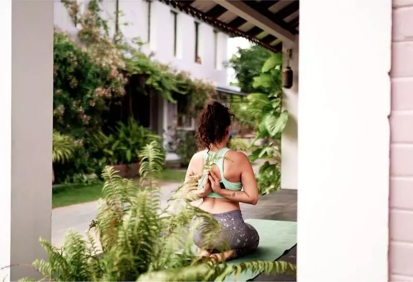 Hotelli Lahe By Loka