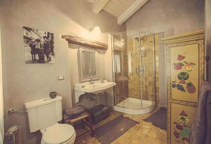 Hotelli Relais Di Charme Frazione Chiavolino