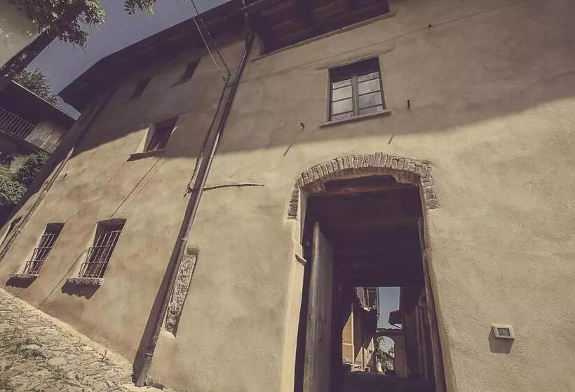 Hotelli Relais Di Charme Frazione Chiavolino
