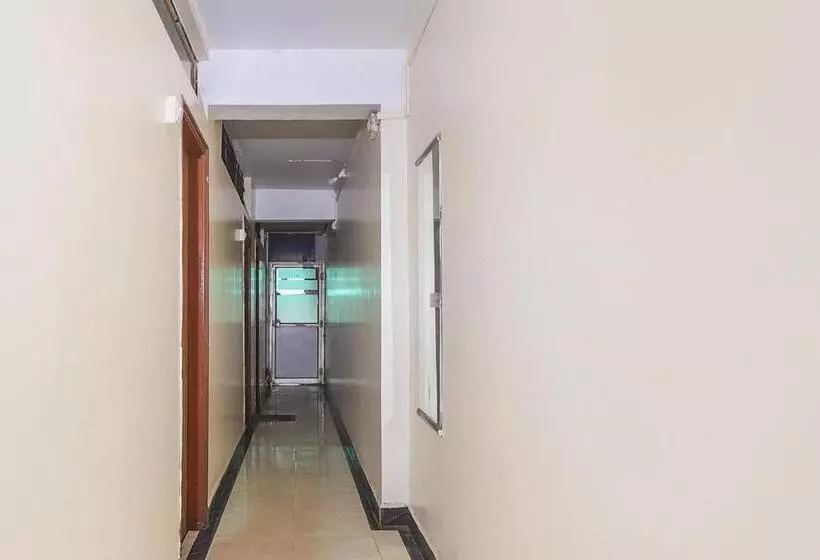 ホテル Spot On Shree Purohit Lodge