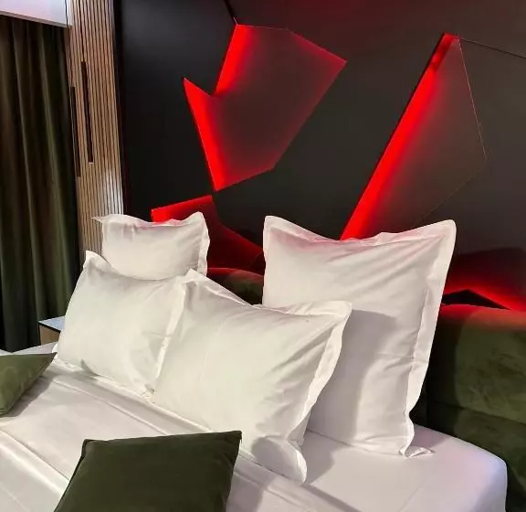 Monarc Boutique Aparthotel   Self Check In