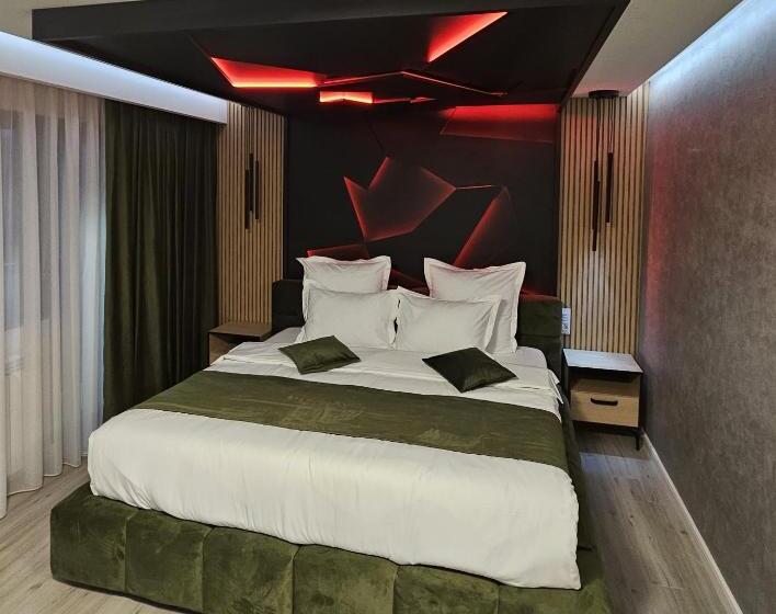 Monarc Boutique Aparthotel Self Check In