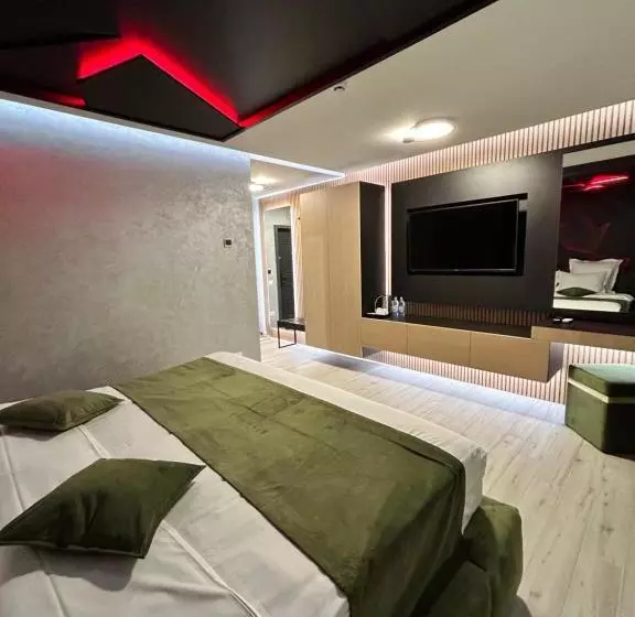 Monarc Boutique Aparthotel   Self Check In