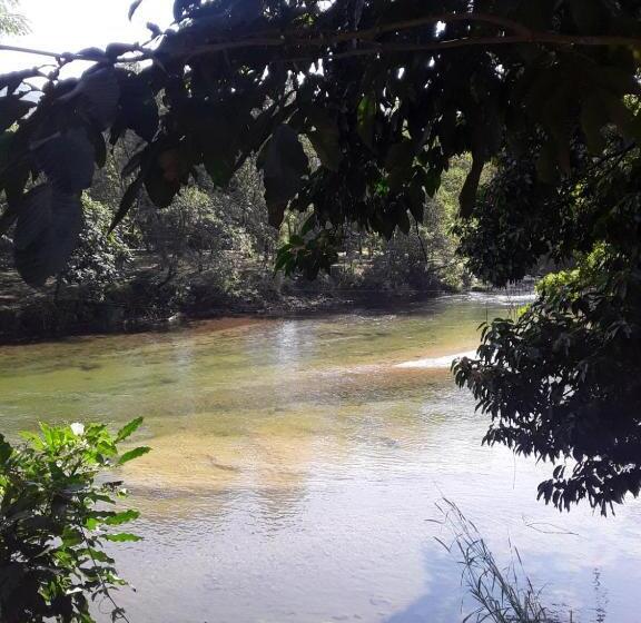 Pensão Cantinho Da Serra Do Sana