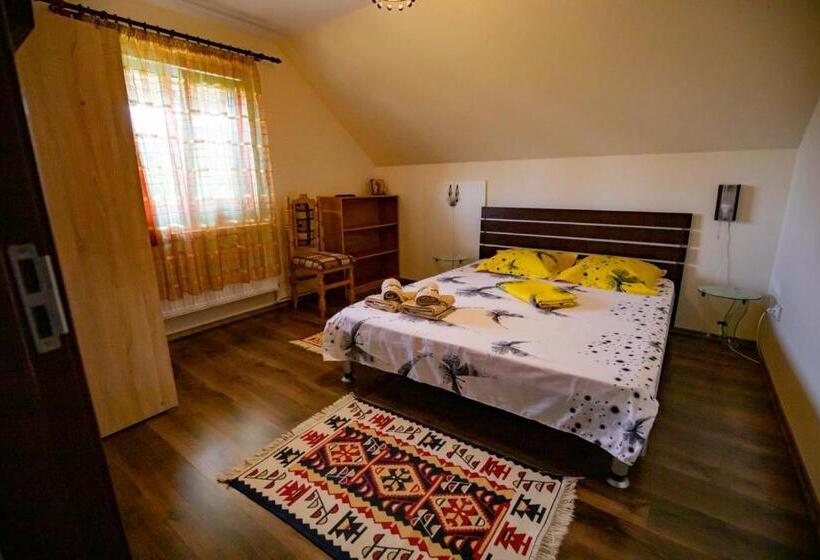 پانسیون Casa Lumi