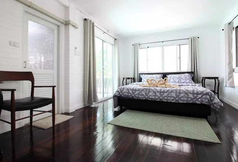 ペンション Room In Guest Room   Baan Khunphiphit Homestay No2322