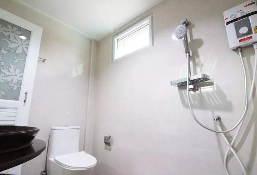 ペンション Room In Guest Room   Baan Khunphiphit Homestay No2322