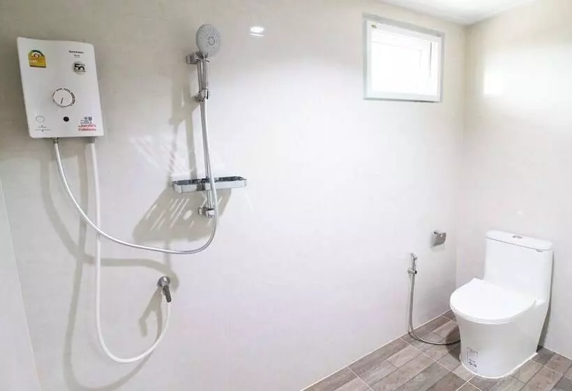 ペンション Room In Guest Room   Baan Khunphiphit Homestay No2322