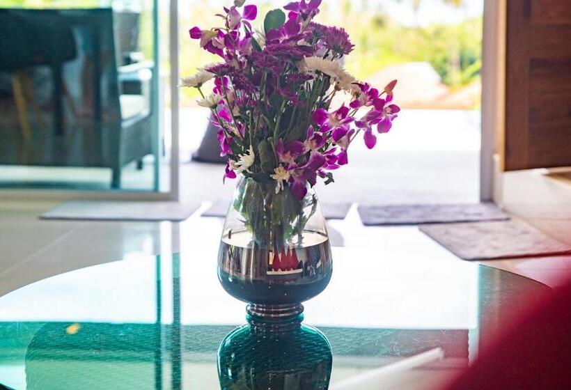 펜션 Villa Stella 16 Santi Thani Maenam