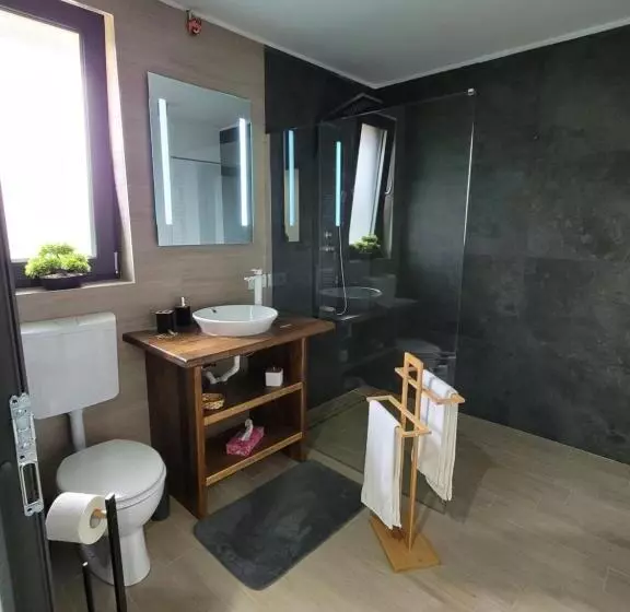 Pensiunea Crăișorul Muntelui