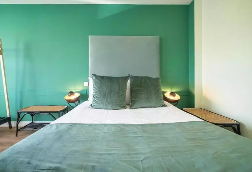 هاستل D ávila Peixinho 180