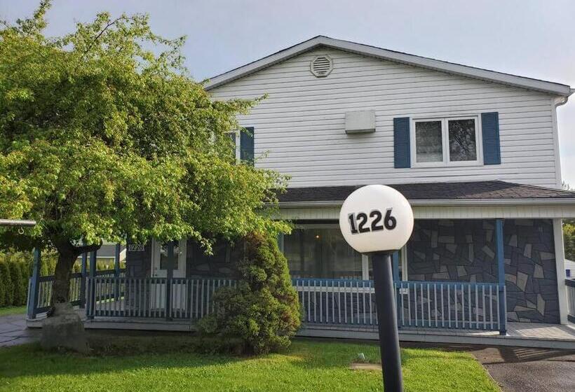 تختخواب و صبحانه Le1226 Apartment