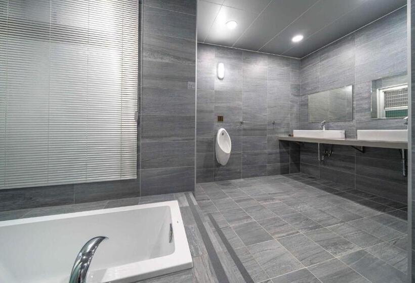 Bed and Breakfast Luodong Warm House