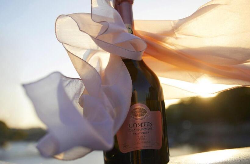 Cuvee J2 Hotel Osaka By Onko Chishin