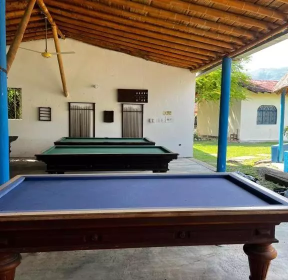 ホテル Finca La Pola