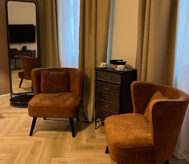 هتل Le Vieux Cèdre Grand Place