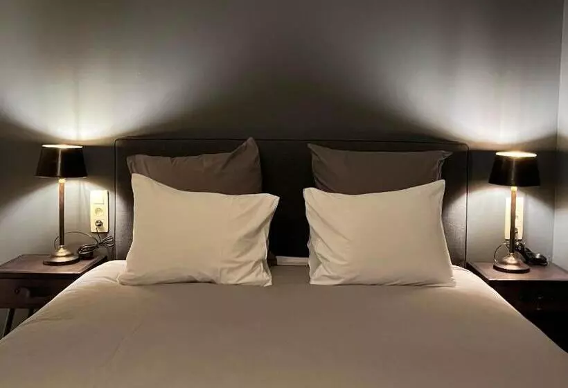 Hotelli Le Vieux Cèdre Grand Place