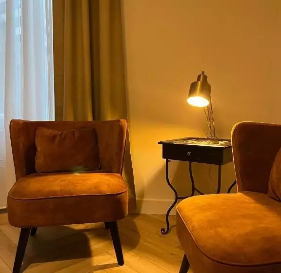 Hotelli Le Vieux Cèdre Grand Place