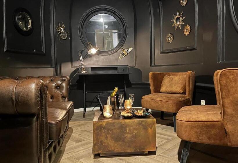 هتل Le Vieux Cèdre Grand Place