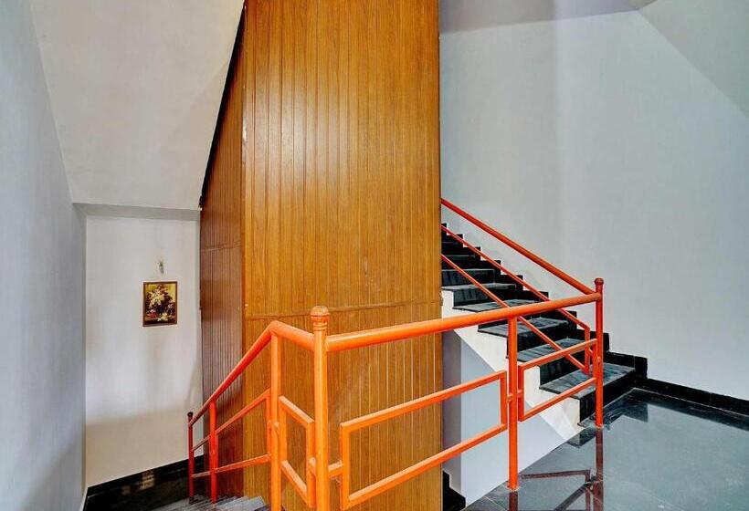 ホテル Oyo Flagship 81283 Plaza Residency