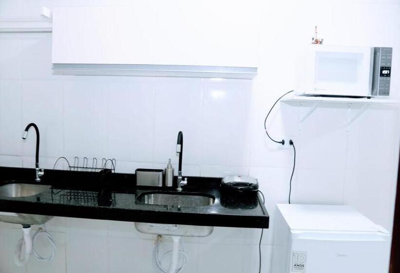 هتل Hostel Mãe Rainha