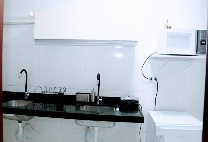 هتل Hostel Mãe Rainha