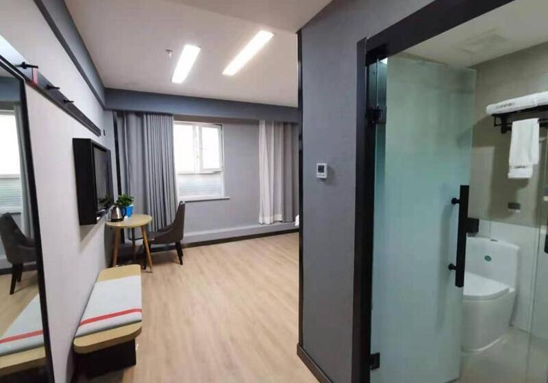 ホテル Thank Inn Plus Korla Saybag Market