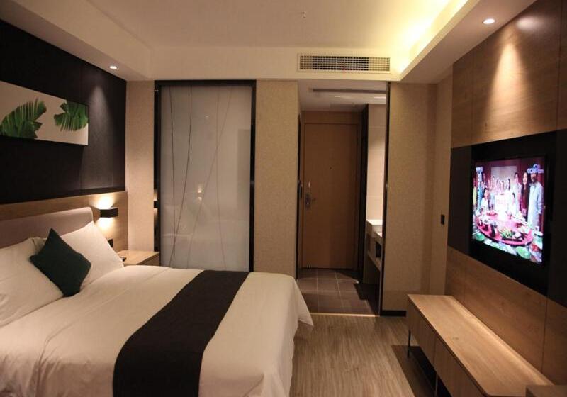 Отель Thank Inn Plus Yinchuan Dayue City