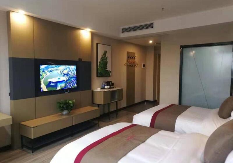 Отель Thank Inn Plus Yinchuan Dayue City