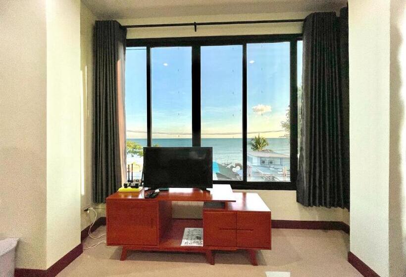 호텔 Triple O Phala Beach