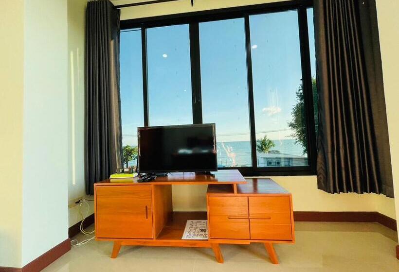 호텔 Triple O Phala Beach