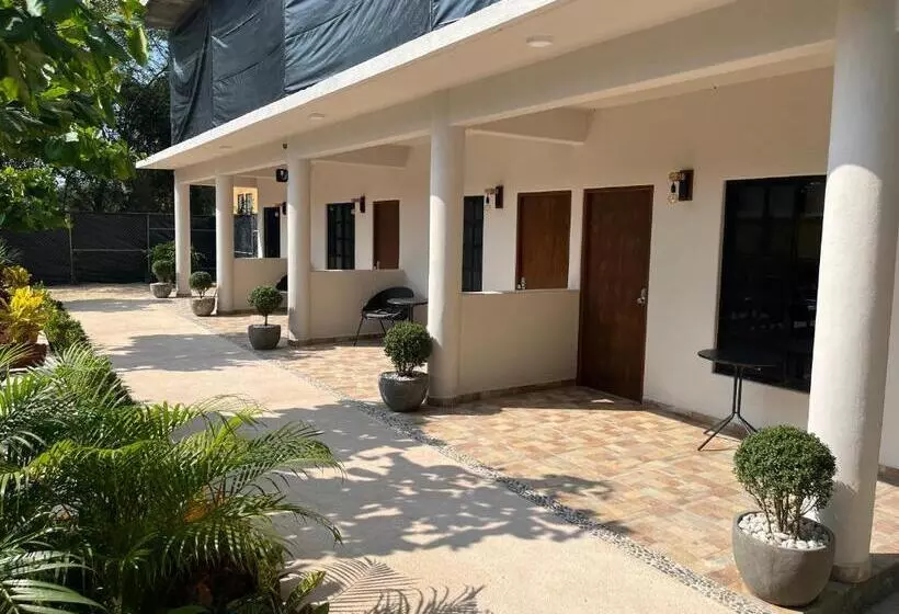 Natura Hotel & Villas