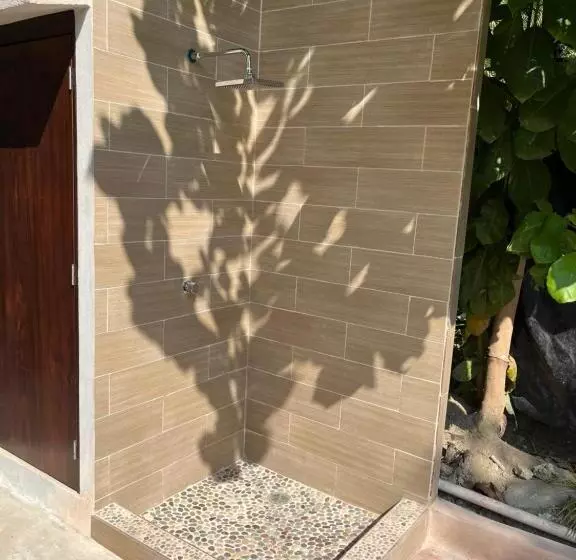 Natura Hotel & Villas