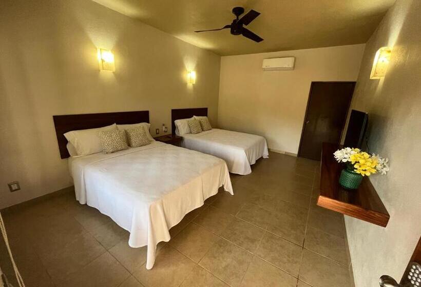 Natura Hotel & Villas